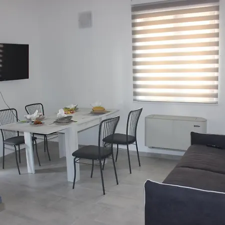 Casa Anna - Comodo E Rilassante Bilocale Posada (Sardinia)